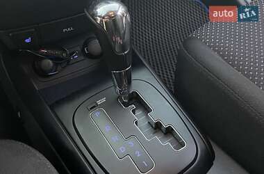 Хэтчбек Hyundai i30 2011 в 