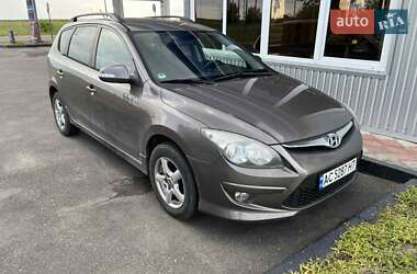 Универсал Hyundai i30 2011 в Владимире