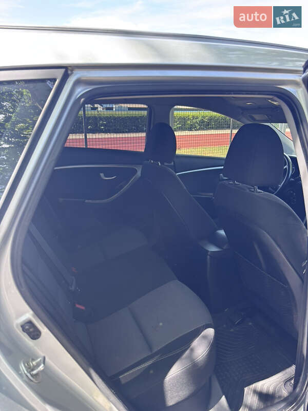 Універсал Hyundai i30 2015 в Мукачевому фото 14 Універсал Hyundai i30 2015 в Мукачевому