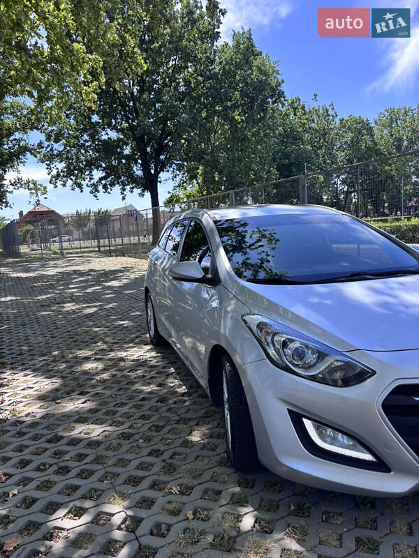 Універсал Hyundai i30 2015 в Мукачевому фото 23 Універсал Hyundai i30 2015 в Мукачевому