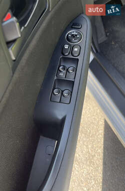 Хэтчбек Hyundai i30 2011 в 