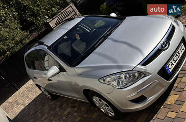 Универсал Hyundai i30 2008 в Каменке