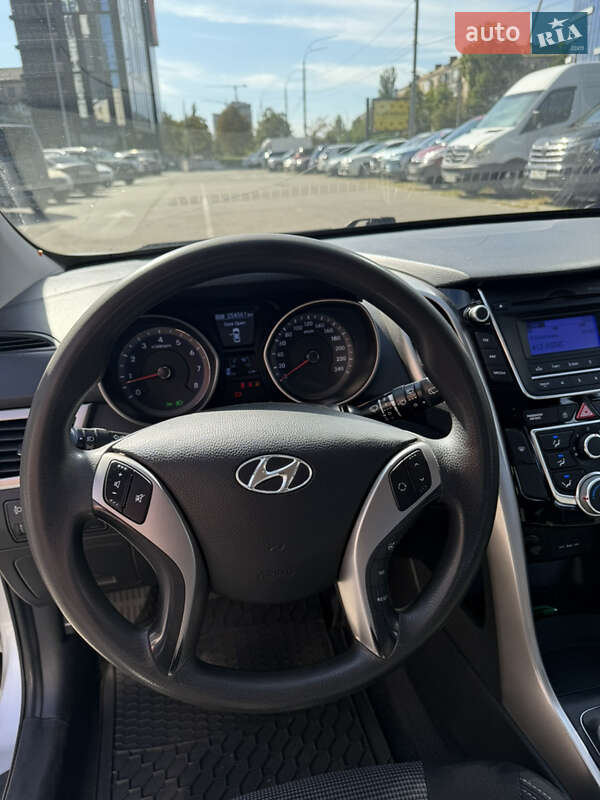 Хетчбек Hyundai i30 2014 в Києві