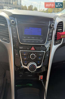 Хэтчбек Hyundai i30 2014 в 
