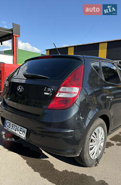 Хэтчбек Hyundai i30 2009 в 