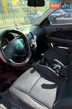 Хэтчбек Hyundai i30 2009 в 