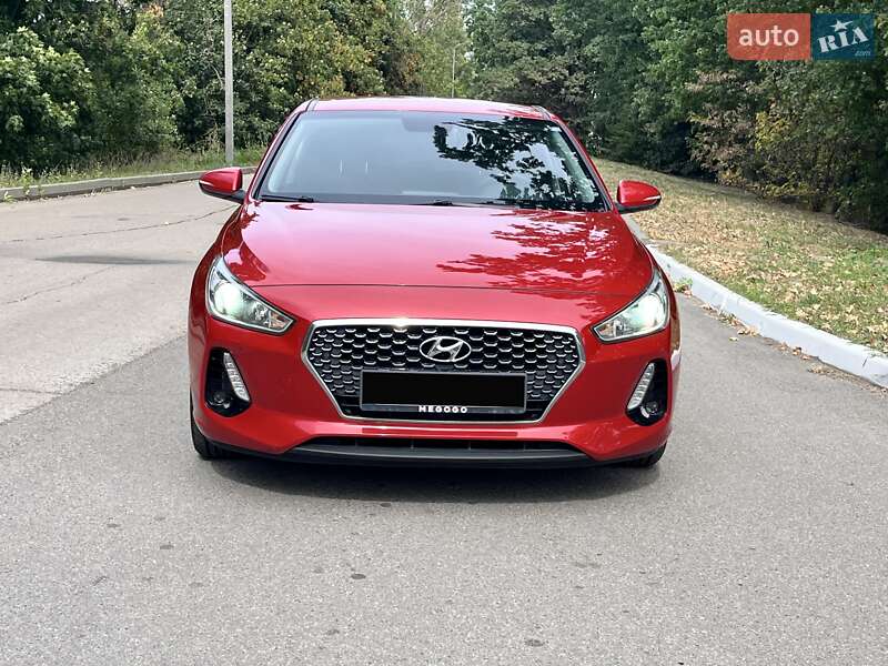 Хэтчбек Hyundai i30 2017 в Киеве