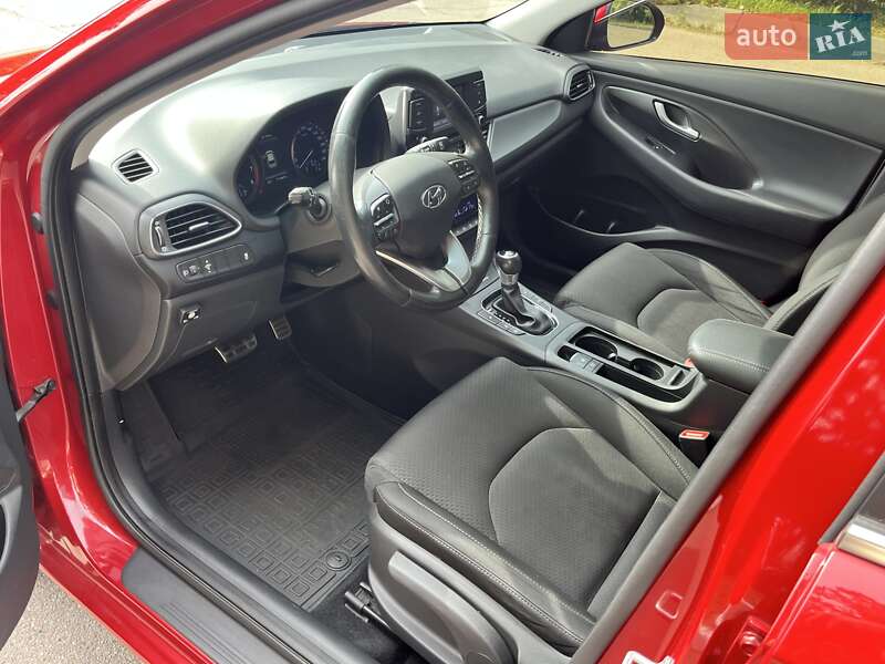Хэтчбек Hyundai i30 2017 в Киеве