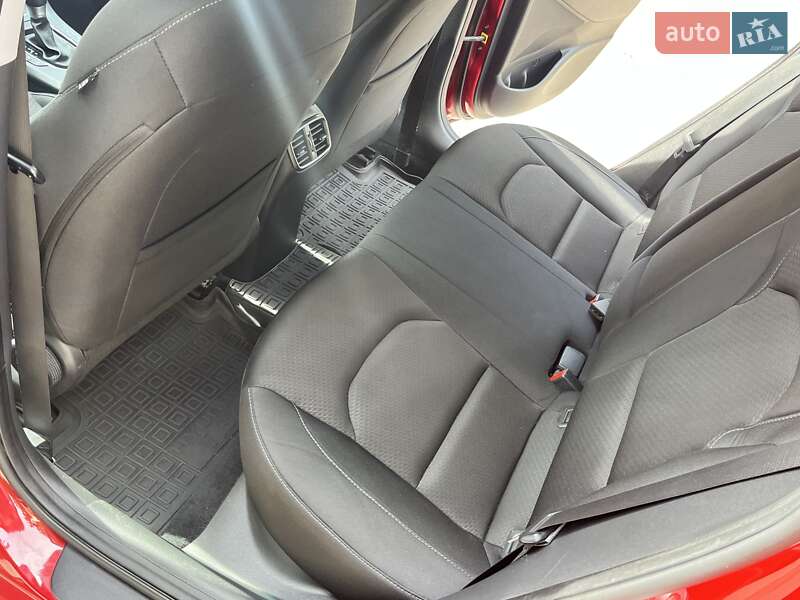 Хэтчбек Hyundai i30 2017 в Киеве