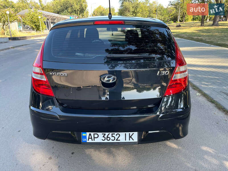 Хэтчбек Hyundai i30 2011 в Запорожье