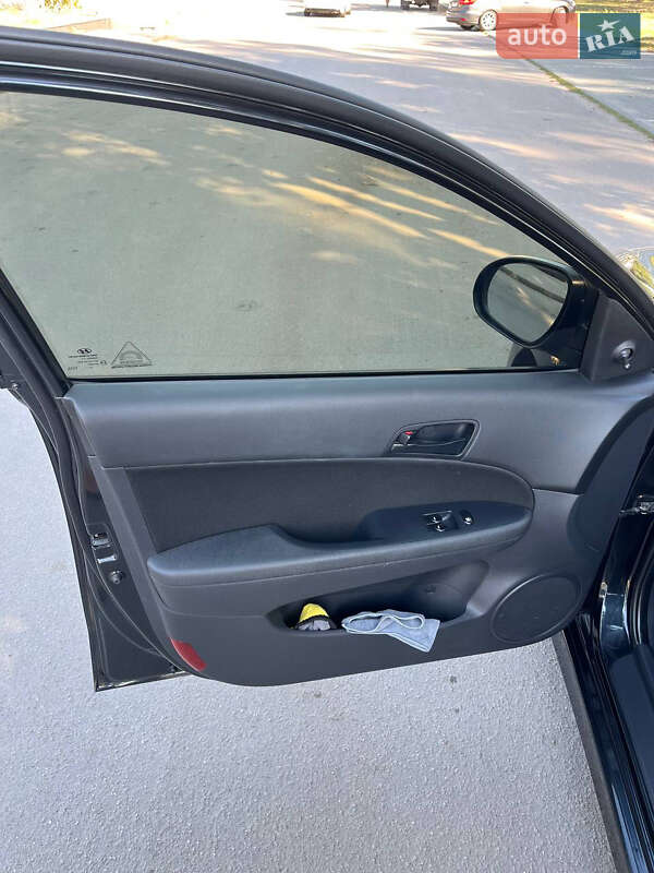 Хэтчбек Hyundai i30 2011 в Запорожье