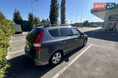 Универсал Hyundai i30 2010 в 