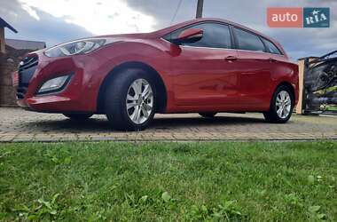 Универсал Hyundai i30 2015 в 