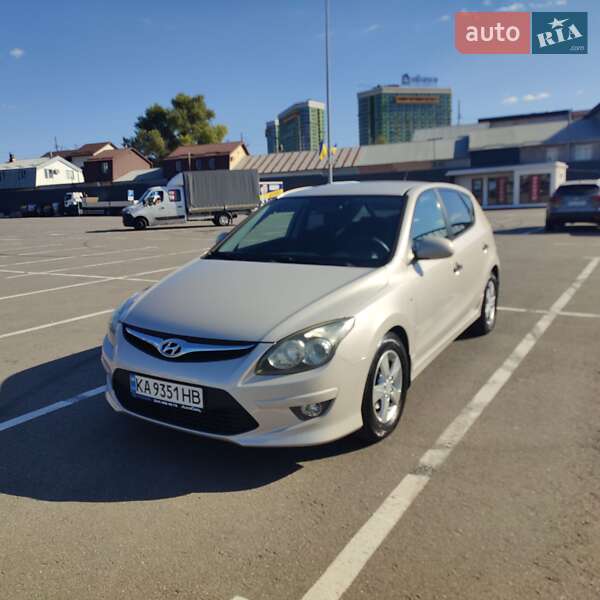Hyundai i30 2010