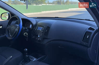 Хэтчбек Hyundai i30 2008 в 