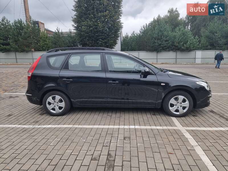 Універсал Hyundai i30 2009 в Луцьку