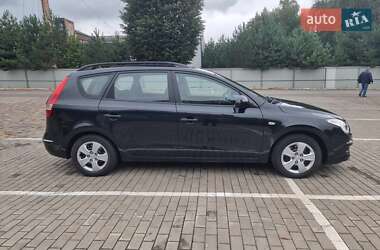 Універсал Hyundai i30 2009 в  фото 6 Універсал Hyundai i30 2009 в