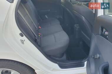 Хэтчбек Hyundai i30 2011 в 