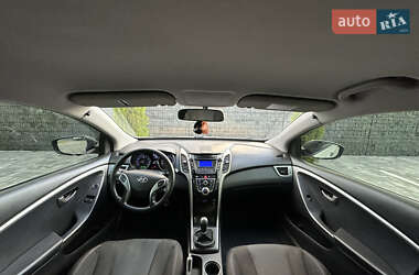 Хэтчбек Hyundai i30 2012 в 