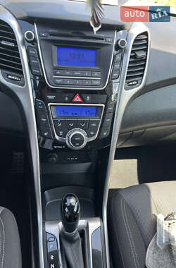 Хэтчбек Hyundai i30 2013 в 