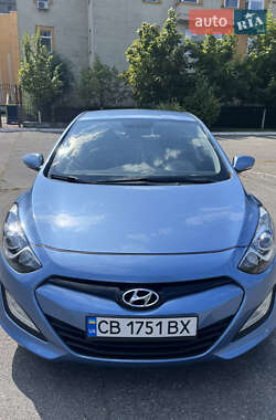 Хэтчбек Hyundai i30 2013 в 