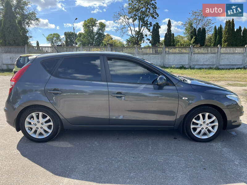 Хэтчбек Hyundai i30 2007 в Нежине