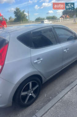 Хэтчбек Hyundai i30 2009 в Киеве