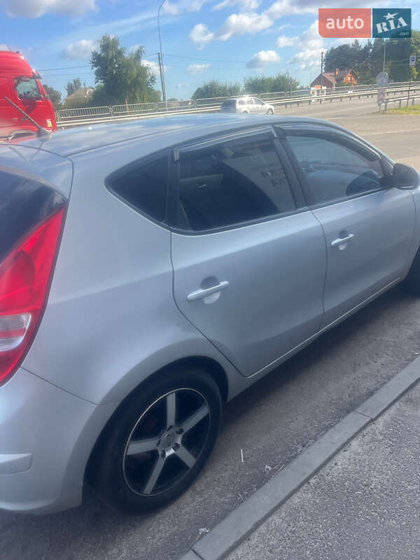 Hyundai i30 2009
