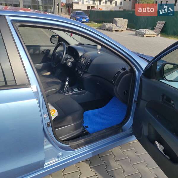 Хетчбек Hyundai i30 2011 в Луцьку