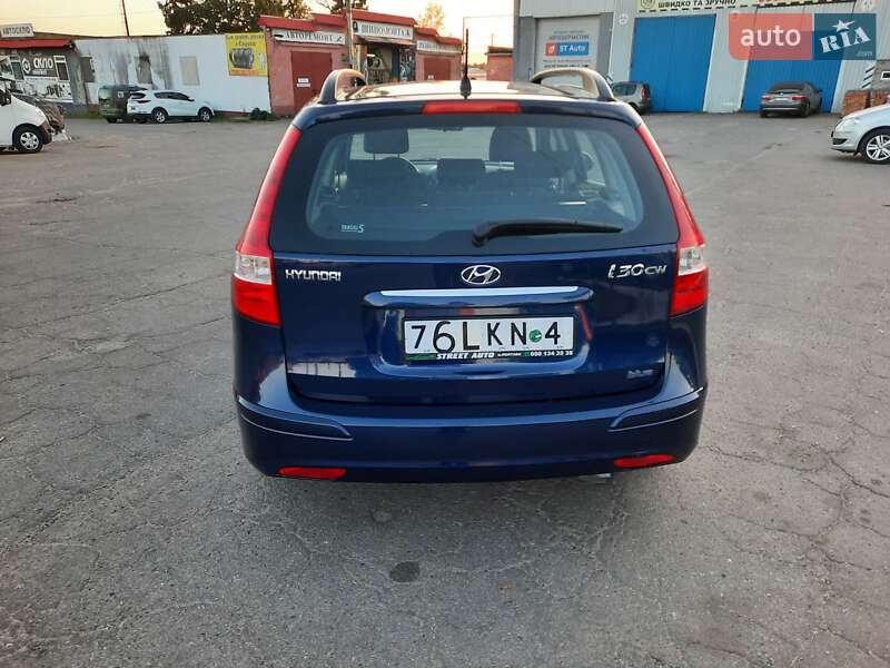 Универсал Hyundai i30 2011 в Полтаве