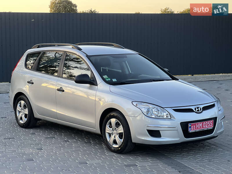 Универсал Hyundai i30 2009 в Виннице