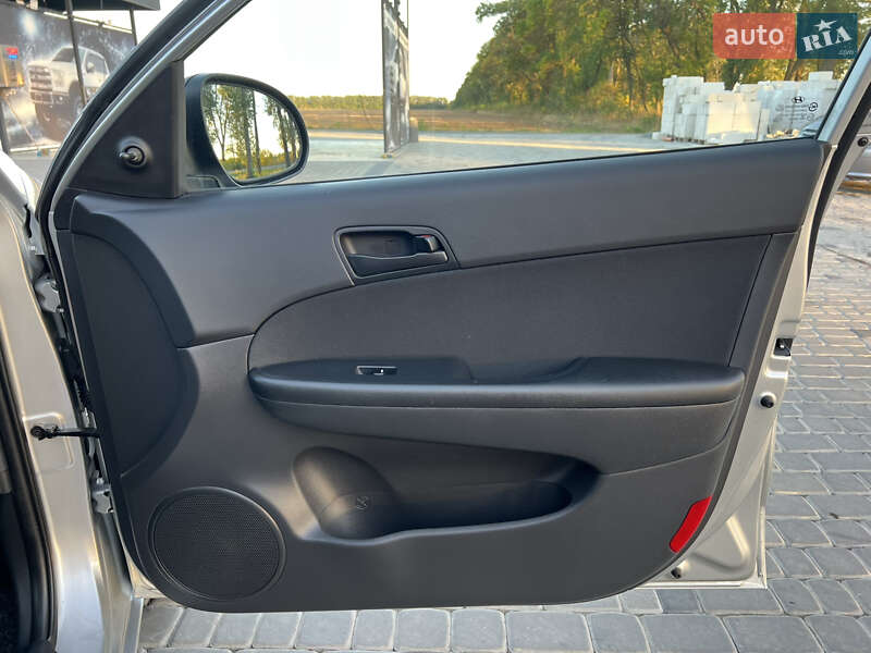 Универсал Hyundai i30 2009 в Виннице