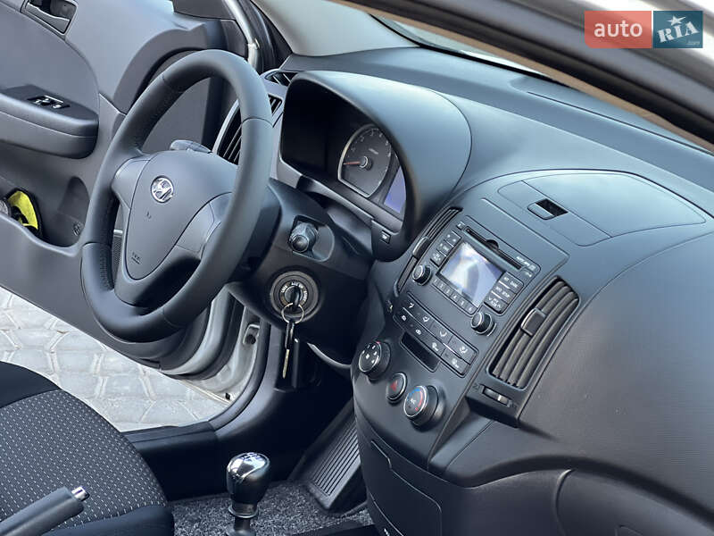 Универсал Hyundai i30 2009 в Виннице