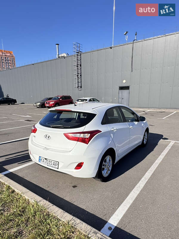 Хэтчбек Hyundai i30 2016 в Киеве