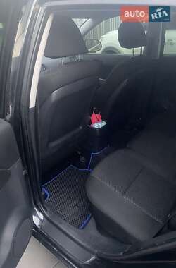 Хэтчбек Hyundai i30 2009 в 