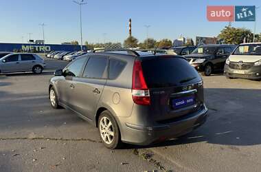 Универсал Hyundai i30 2010 в 