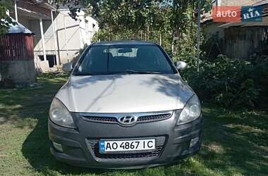 Універсал Hyundai i30 2009 в Ужгороді