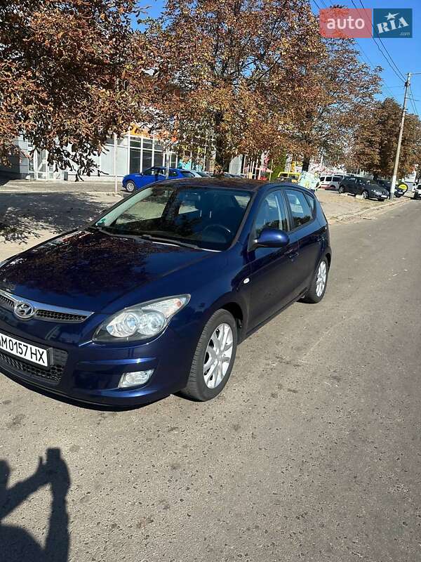 Хетчбек Hyundai i30 2008 в Житомирі