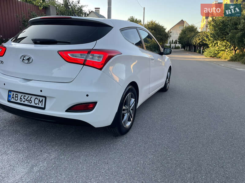 Хэтчбек Hyundai i30 2013 в Киеве