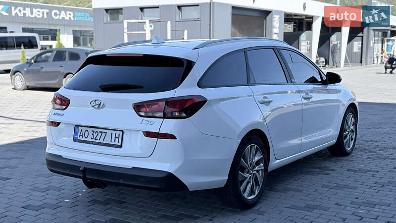 Универсал Hyundai i30 2018 в Хусте