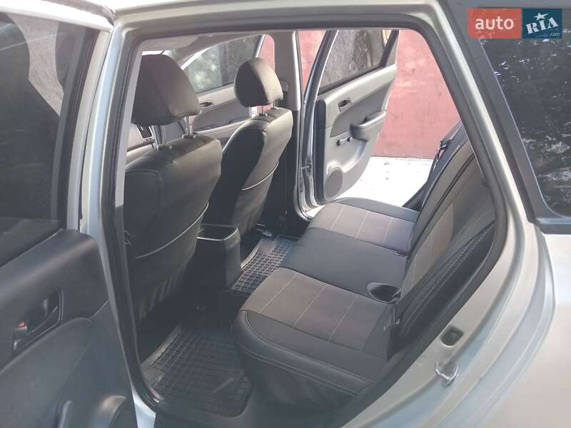 Универсал Hyundai i30 2010 в Ровно
