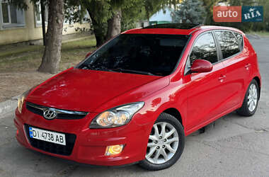 Хэтчбек Hyundai i30 2009 в 