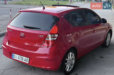 Хэтчбек Hyundai i30 2009 в 