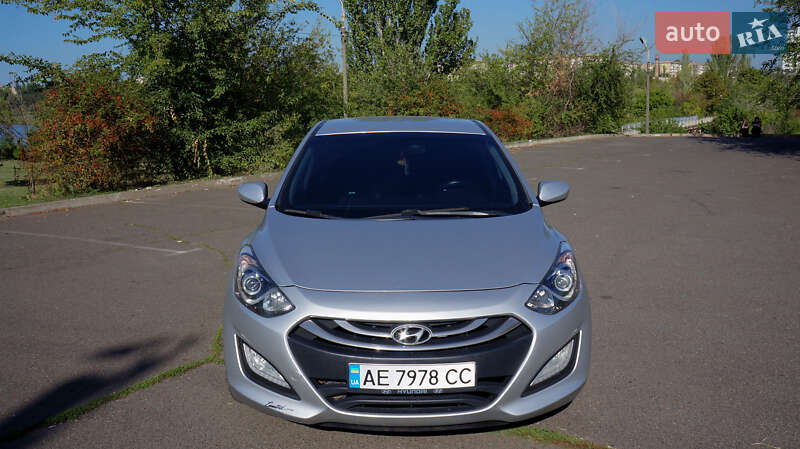 Хэтчбек Hyundai i30 2013 в Кривом Роге