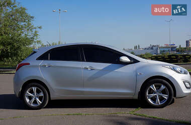 Хэтчбек Hyundai i30 2013 в 