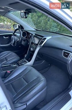 Хэтчбек Hyundai i30 2015 в 