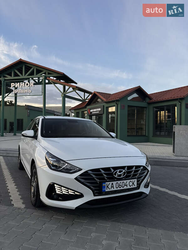 Hyundai i30 2021