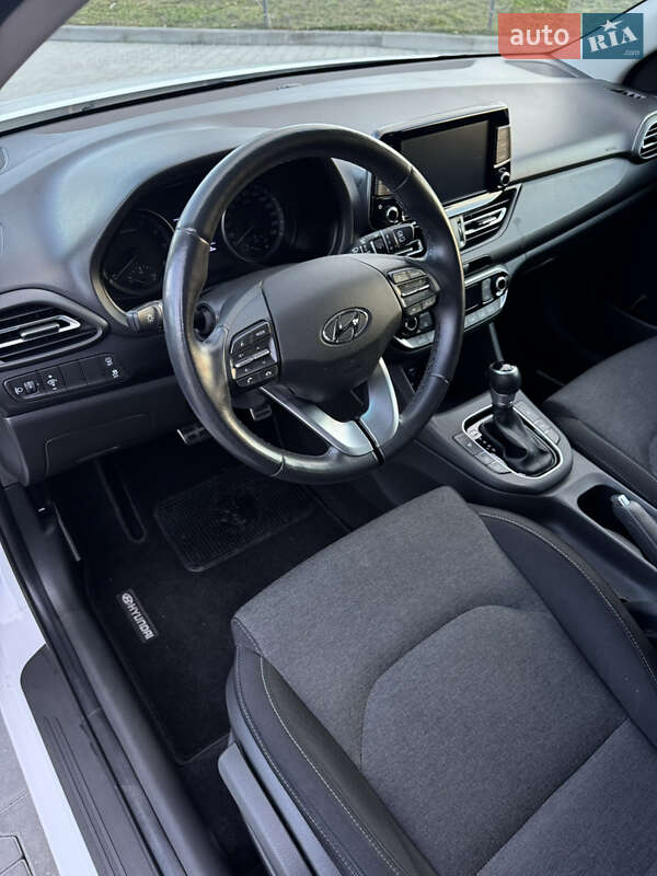 Хетчбек Hyundai i30 2021 в Ірпені