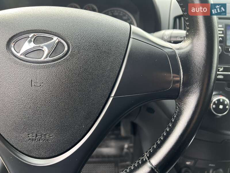 Универсал Hyundai i30 2011 в Киеве