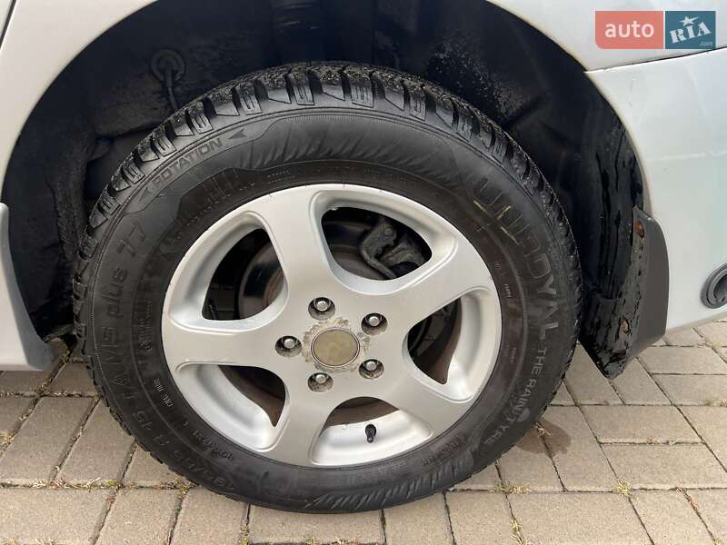 Универсал Hyundai i30 2011 в Киеве